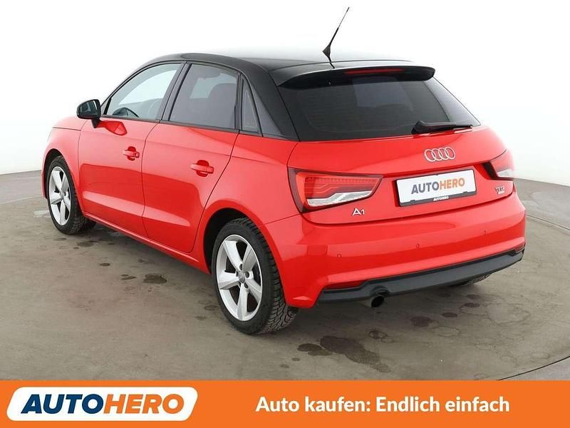 Gebraucht Audi A1 82 PS (60 kW) 2016 Rot Kleinwagen