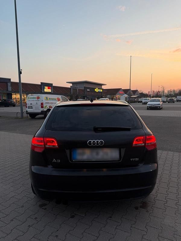 Gebraucht Audi A3 Sportback 125 PS (91 kW) 2011 Andere farben Kleinwagen