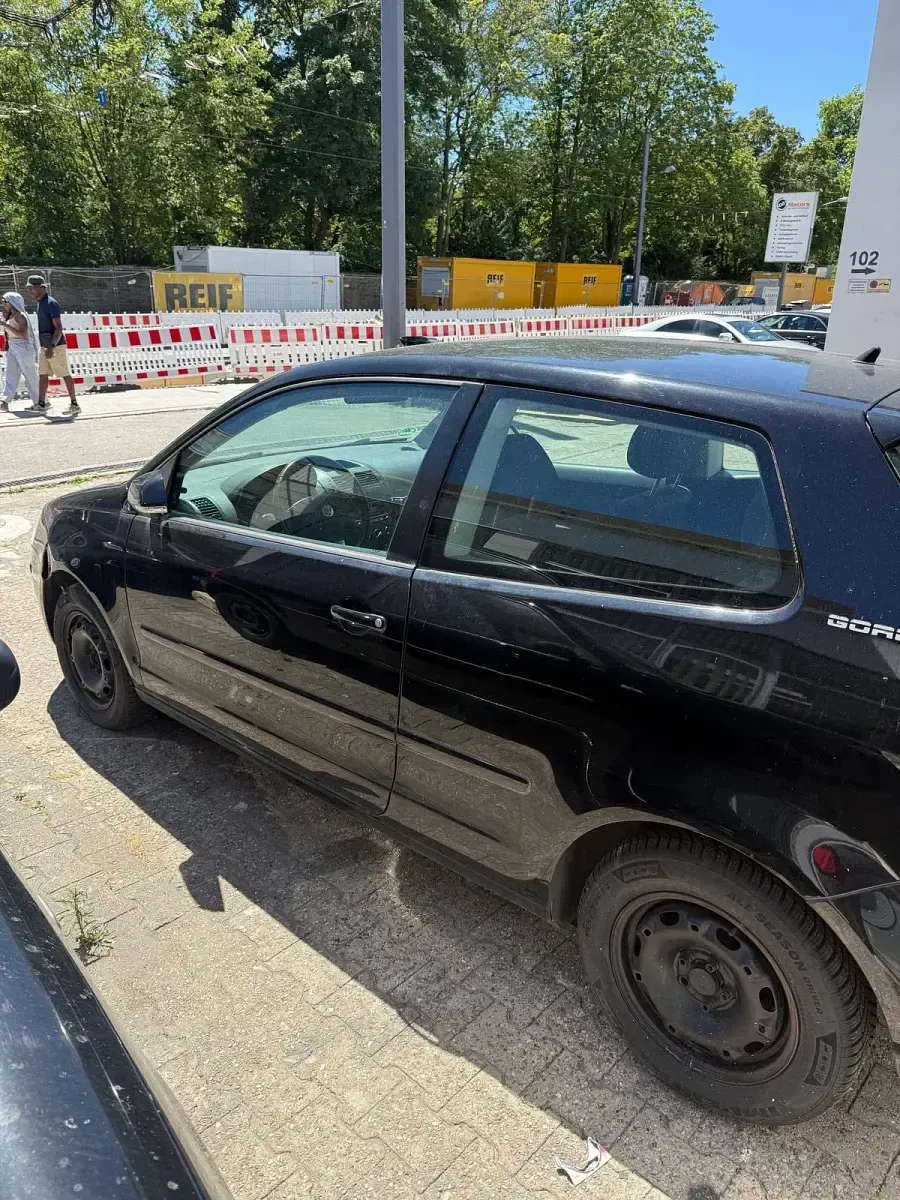 Gebraucht VW Polo 54 PS (39 kW) 2005 Schwarz Kleinwagen