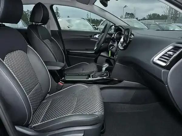 Neu Kia XCeed 150 PS (110 kW) 2026 Lunarsilber metallic SUV