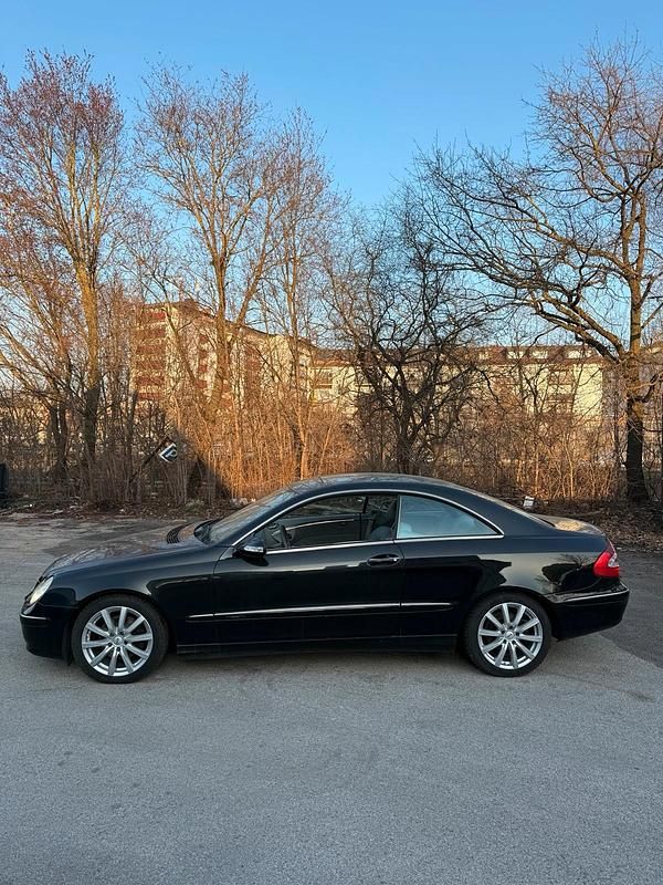 Gebraucht Mercedes CLK320 218 PS (160 kW) 2004 Schwarz Coupé