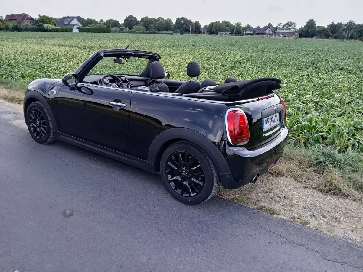 Gebraucht Mini One Cabriolet 102 PS (75 kW) 2019 Schwarz Cabrio
