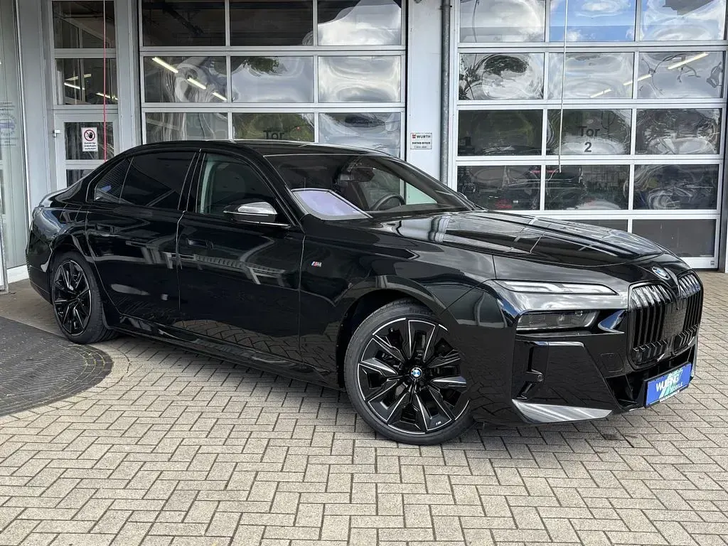 Gebraucht BMW i7 M Sport 400 kW (544 PS) 2024 Schwarz Limousine