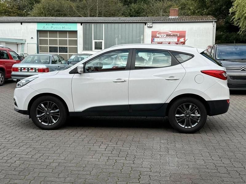 Gebraucht Hyundai ix35 Edition 135 PS (99 kW) 2014 Creamy white / sol SUV