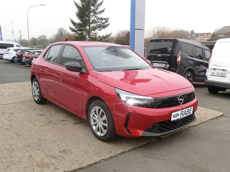 Neu Opel Corsa 101 PS (74 kW) 2025 Rot Limousine