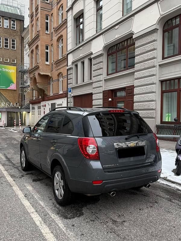 Gebraucht Chevrolet Captiva LS 136 PS (100 kW) 2010 Grau SUV