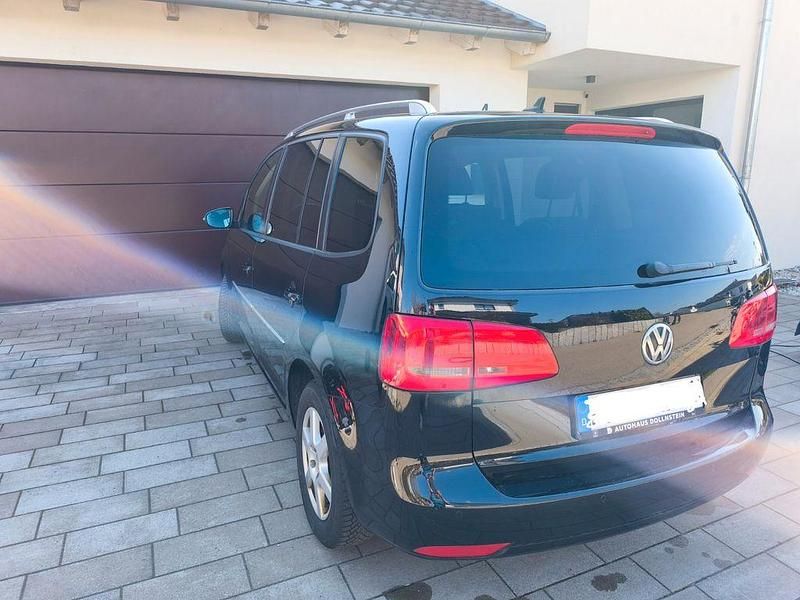 Gebraucht VW Touran Highline 140 PS (102 kW) 2012 Schwarz Van / Kleinbus