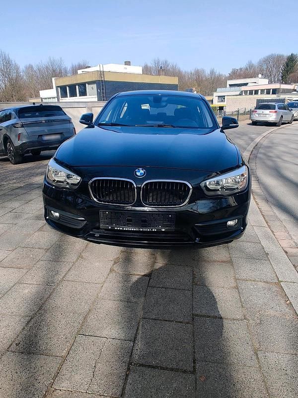 Gebraucht BMW 116 109 PS (80 kW) 2015 Schwarz Kleinwagen