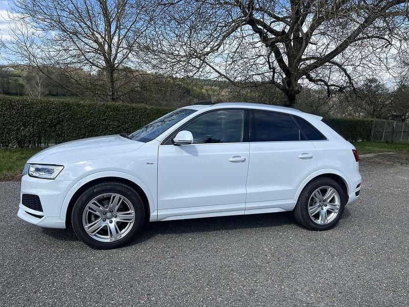 Weiß Gebraucht 2017 Audi Q3 S-Line SUV | 25.000 € (Teuer) - Bild 1/4