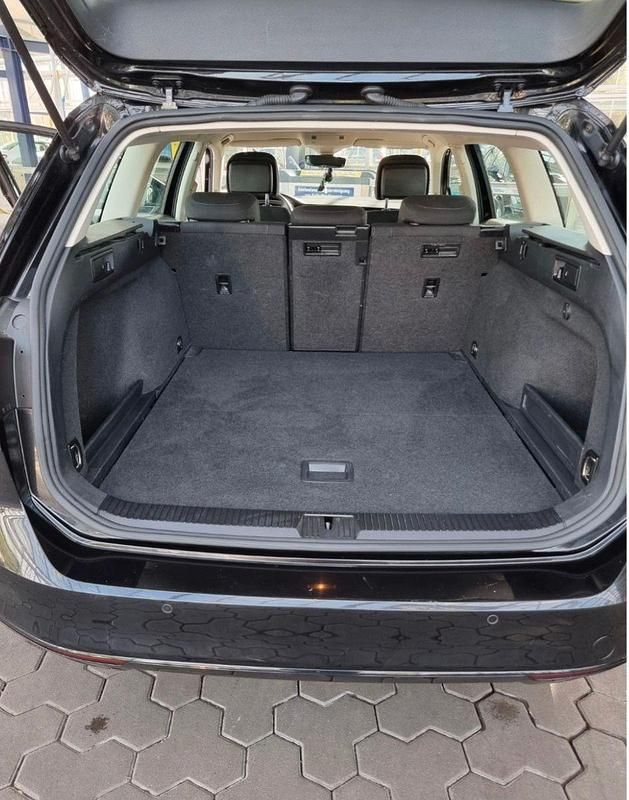 Gebraucht VW Passat Comfortline 150 PS (110 kW) 2017 Schwarz Kombi