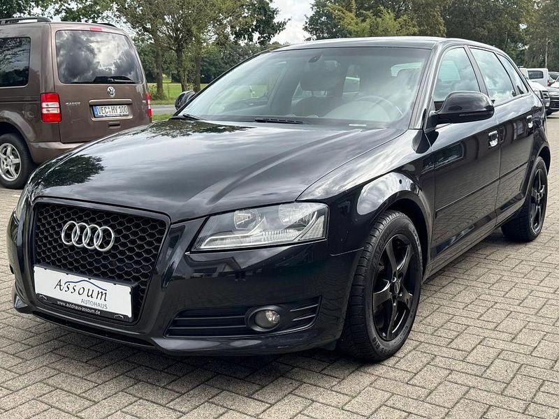 Gebraucht Audi A3 Ambiente 105 PS (77 kW) 2010 Schwarz Limousine