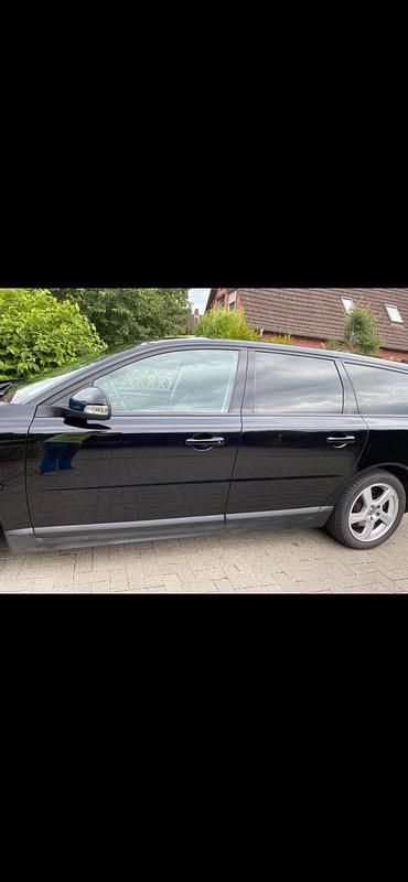 Gebraucht Volvo V70 136 PS (100 kW) 2009 Schwarz Kombi