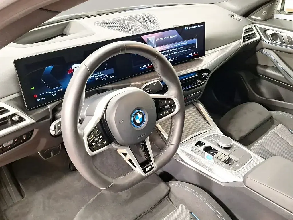 Gebraucht BMW i4 M Sport 250 kW (340 PS) 2025 Weiß Limousine