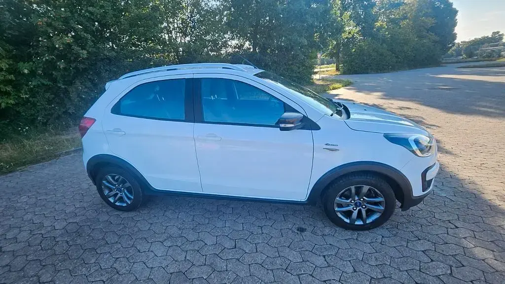 Gebraucht Ford Ka Active 86 PS (63 kW) 2019 Weiß Limousine