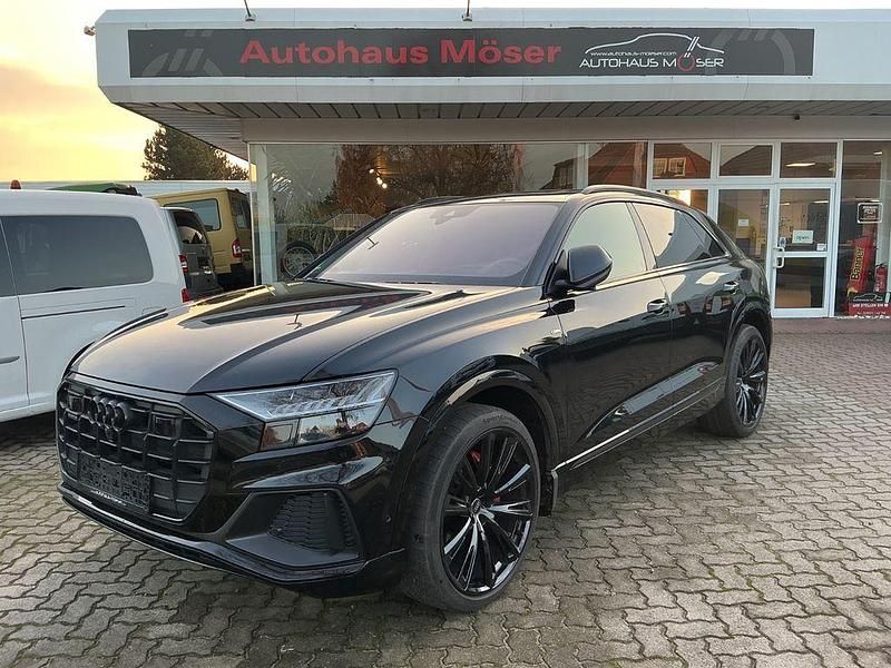 Schwarz Gebraucht 2024 Audi Q8 S-Line SUV | 78.880 € (Fairer Preis) - Bild 1/4