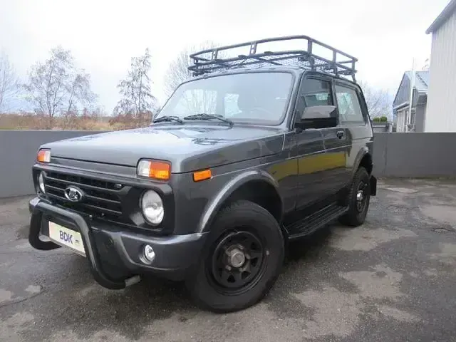 Gebraucht Lada Urban 140 PS (102 kW) 2021 Grau SUV