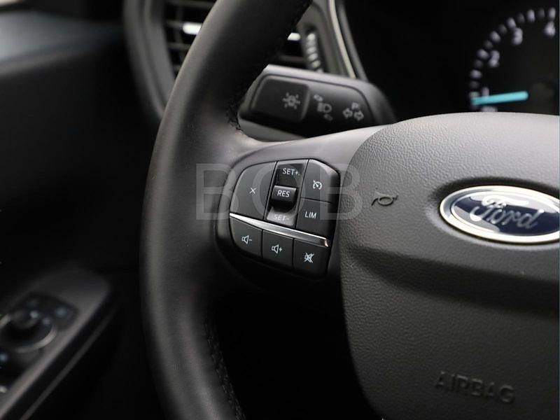 Gebraucht Ford Kuga 150 PS (110 kW) 2024 Schwarz SUV