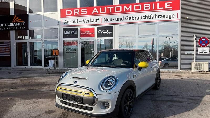 Silber Gebraucht 2020 Mini Cooper SE Kleinwagen | 14.700 € (Fairer Preis) - Bild 1/4