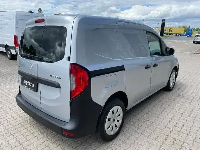 Gebraucht Mercedes Citan 110 95 PS (69 kW) 2022 Silber Van / Kleinbus