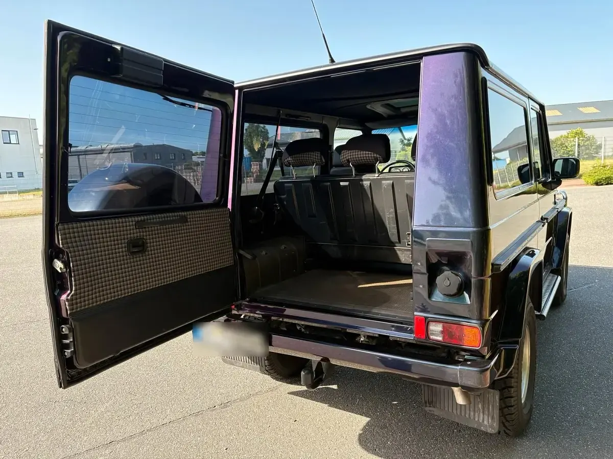 Gebraucht Mercedes G280 156 PS (114 kW) 1984 Violet SUV