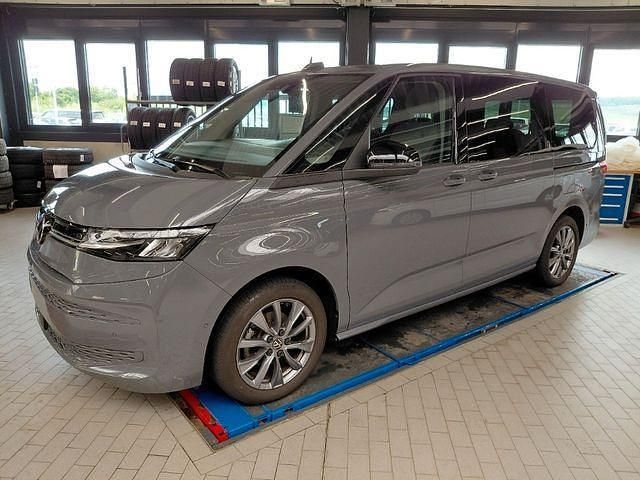 Grau Gebraucht 2023 VW T7 Life Van | 49.990 € (Guter Preis) - Bild 1/4