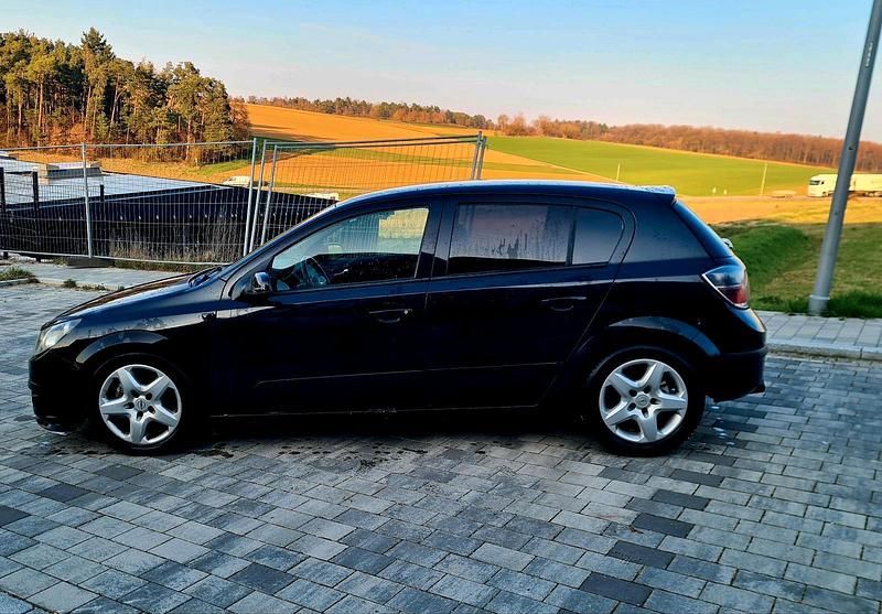 Gebraucht Opel Astra 200 PS (147 kW) 2005 Schwarz Limousine