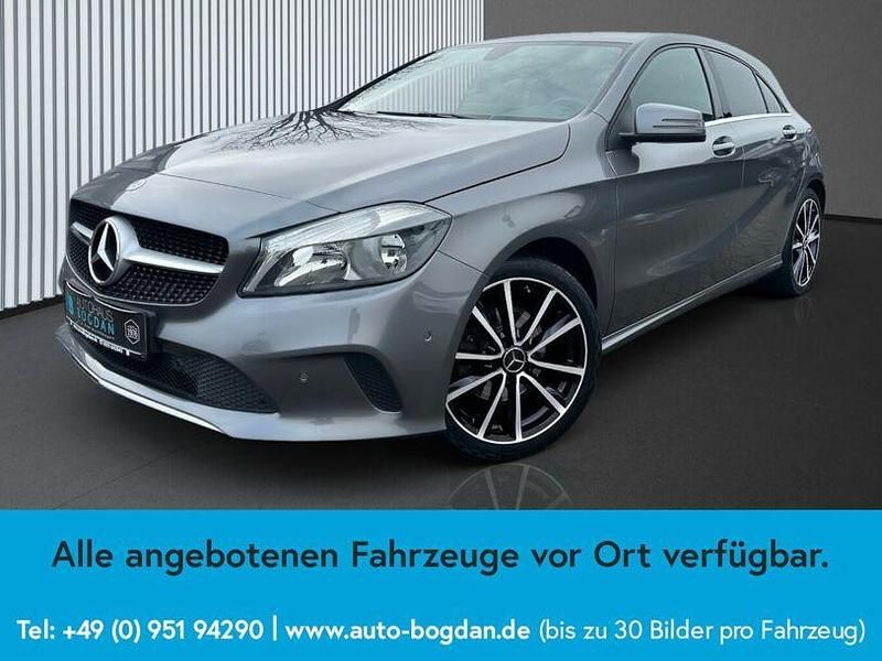 Gebraucht Mercedes A200 156 PS (114 kW) 2017 Mountaingrau Limousine