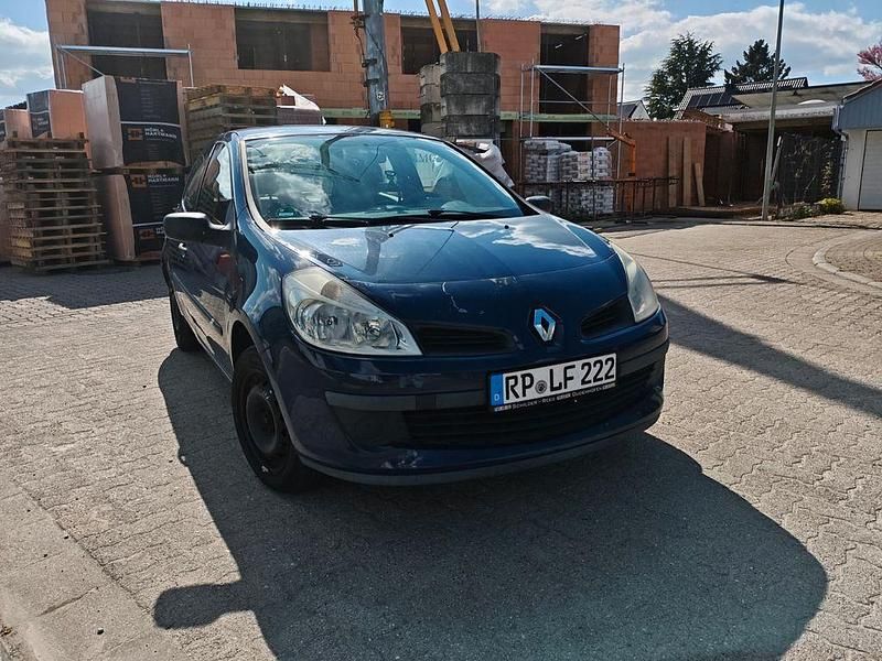 Gebraucht Renault Clio III Authentique 75 PS (55 kW) 2008 Blau Limousine