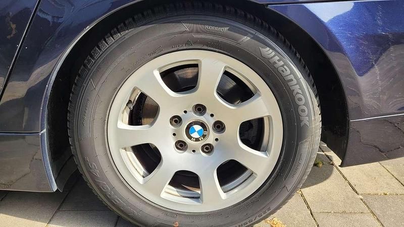 Gebraucht BMW 525 192 PS (141 kW) 2004 Blau Kombi