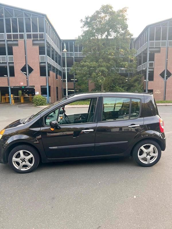 Schwarz Gebraucht 2006 Renault Modus Van / Kleinbus | 1.499 € - Bild 1/4