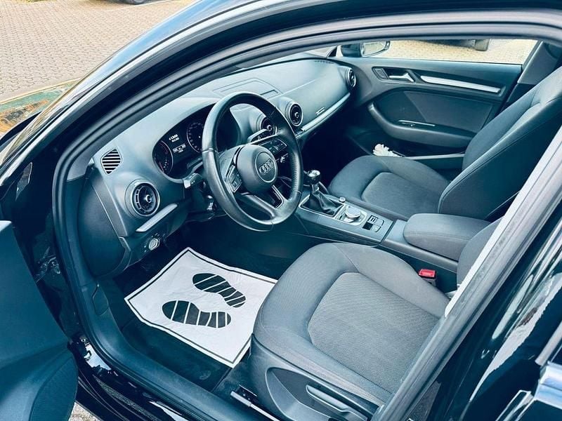 Schwarz Gebraucht 2018 Audi A3 Sport Limousine | 14.500 € (Guter Preis) - Bild 1/4