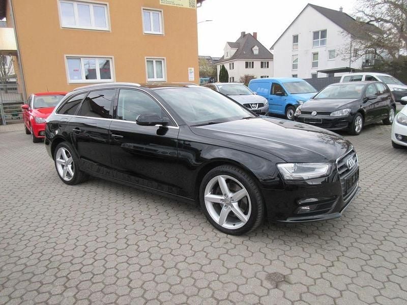 Gebraucht Audi A4 Attraction 150 PS (110 kW) 2015 Schwarz Kombi
