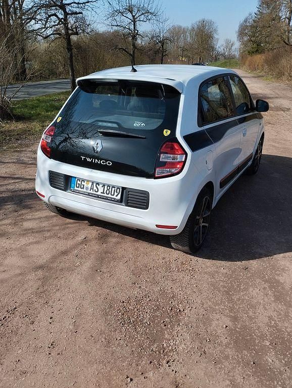 Gebraucht Renault Twingo Luxe 90 PS (66 kW) 2014 Weiß Kleinwagen