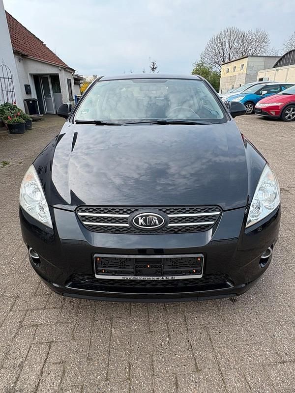 Używany Kia ProCeed LX 126 KM (92 kW) 2008 Czarny Hatchback