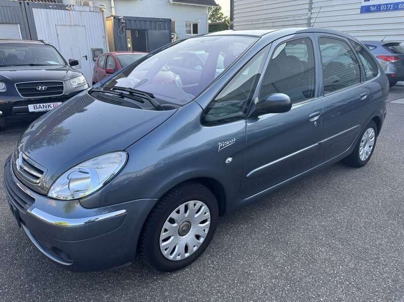 Grau Gebraucht 2008 Citroën Xsara Picasso Tendance Van / Kleinbus | 4.299 € (Teuer) - Bild 1/4
