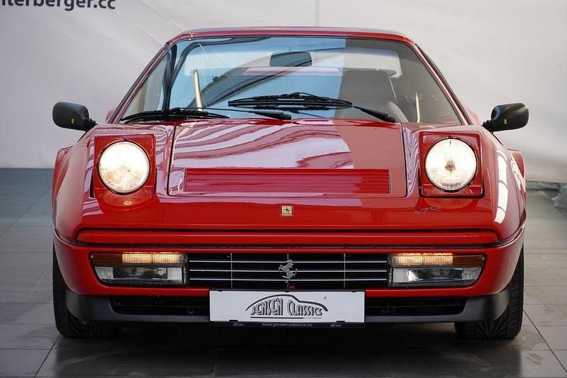 Gebraucht Ferrari 328 271 PS (199 kW) 1986 Rot Cabrio