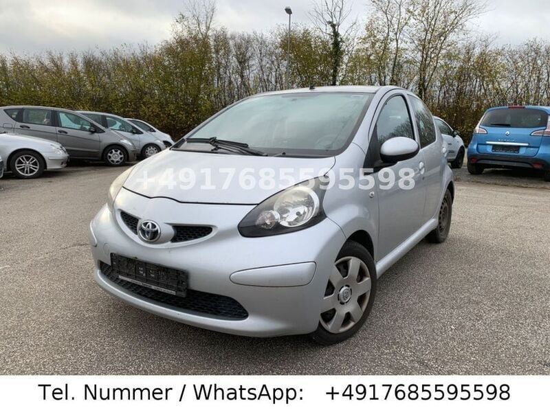 Silber Gebraucht 2009 Toyota Aygo Cool Kleinwagen | 2.200 € (Superpreis) - Bild 1/4