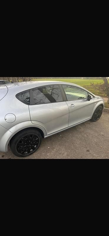 Gebraucht Seat Leon 102 PS (75 kW) 2008 Silber Kleinwagen