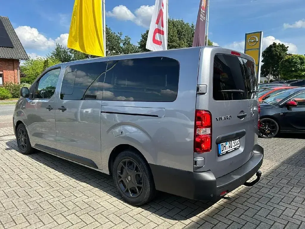 Gebraucht Opel Zafira Life Edition 177 PS (130 kW) 2025 Grau Van / Kleinbus