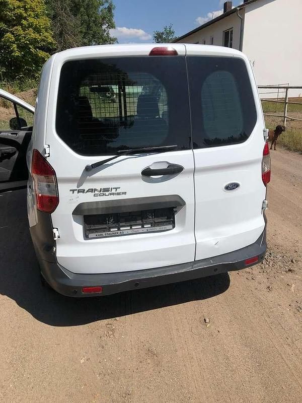 Używany Ford Transit Trend 75 KM (55 kW) 2015 Biały Van