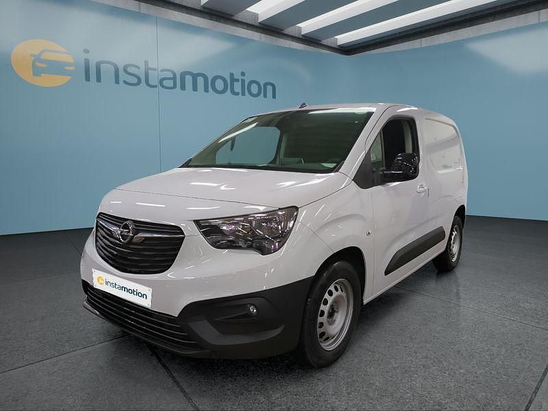 Weiß Gebraucht 2024 Opel Combo-e Life Limousine | 22.699 € (Guter Preis) - Bild 1/4