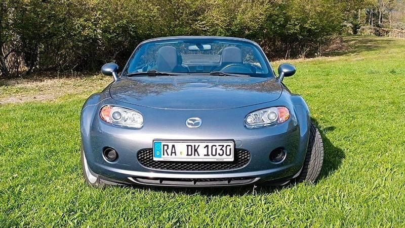 Usata Mazda MX5 126 CV (92 kW) 2006 Argento Cabrio
