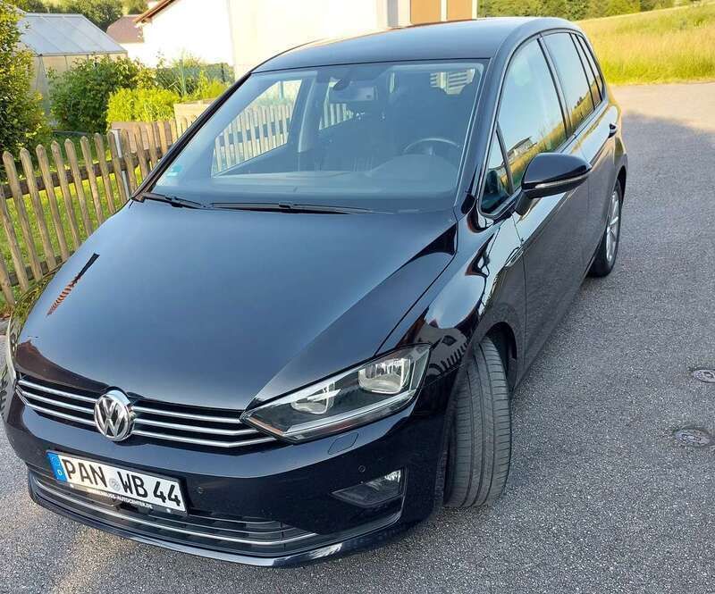Schwarz Gebraucht 2015 VW Golf VII LOUNGE Limousine | 8.600 € (Superpreis) - Bild 1/4