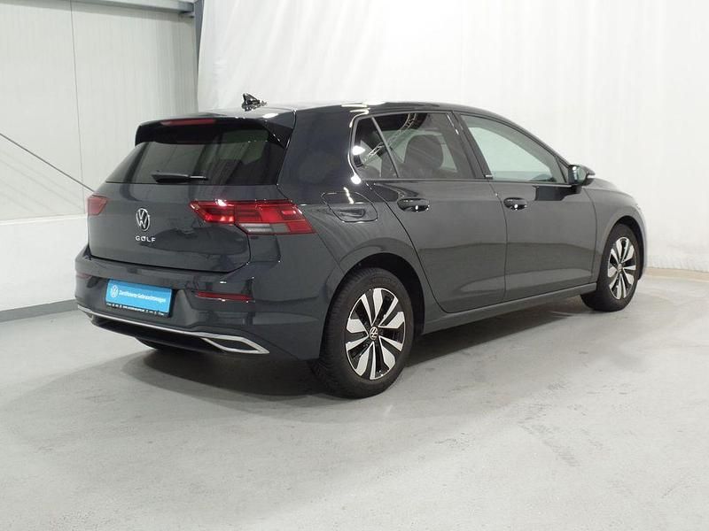 Gebraucht VW Golf VIII Move 110 PS (80 kW) 2024 Grau Limousine