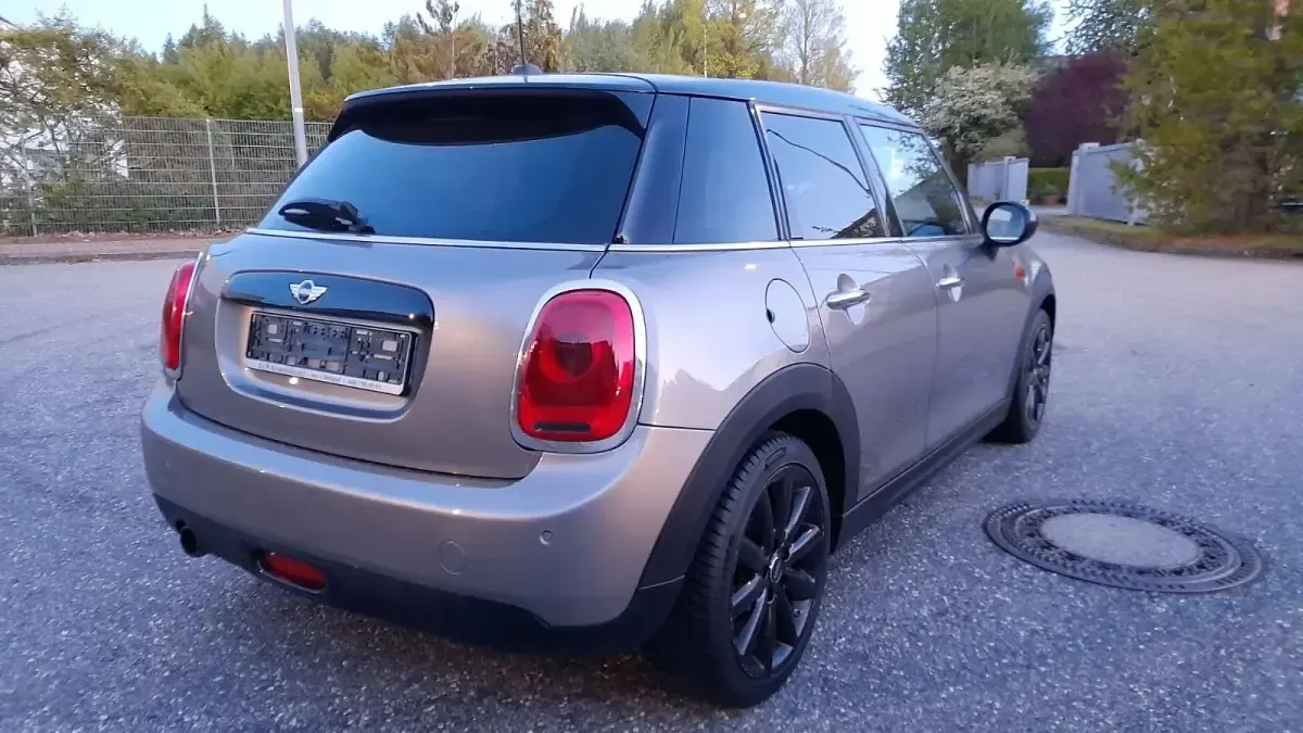 Gebraucht Mini Cooper 136 PS (100 kW) 2017 Silber Kleinwagen