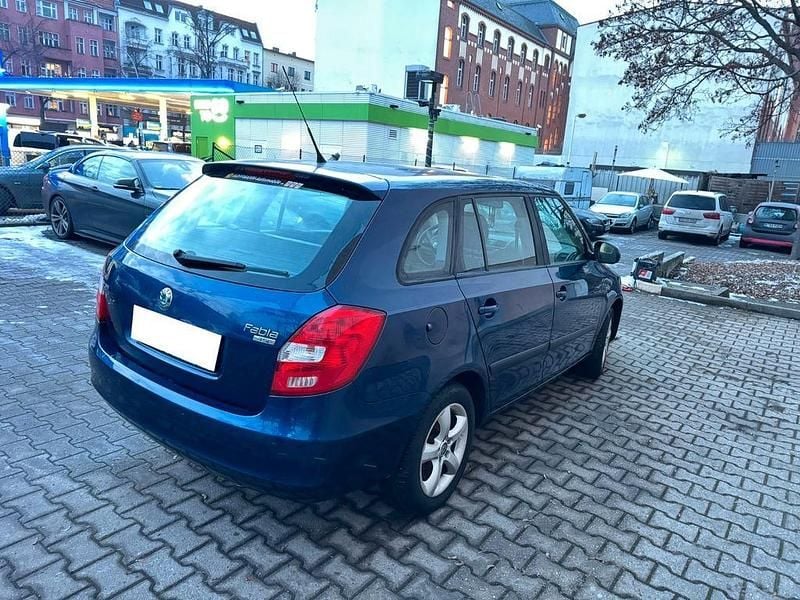 Gebraucht Skoda Fabia Style 105 PS (77 kW) 2010 Blau Kombi