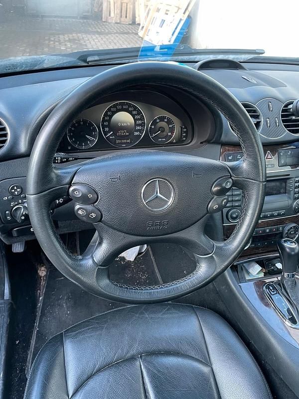 Gebraucht Mercedes CLK220 150 PS (110 kW) 2008 Schwarz Coupé