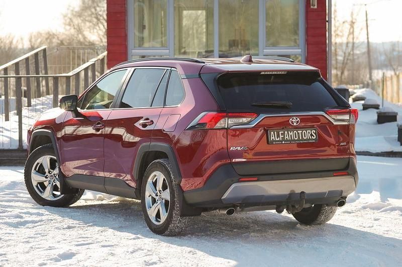 Gebraucht Toyota RAV4 Luxury 175 PS (128 kW) 2019 Rot SUV