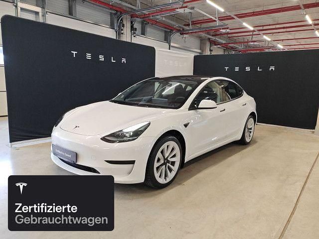 Pearl white multicoat Gebraucht 2022 Tesla Model 3 RWD Limousine | 32.500 € (Teuer) - Bild 1/4