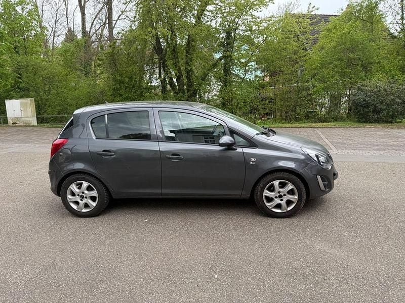 Usata Opel Corsa 69 CV (50 kW) 2012 Grigio Utilitaria